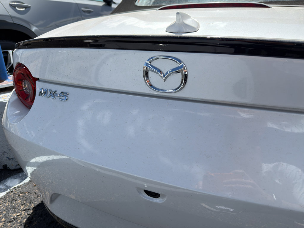 New 2026 MAZDA MX-5 Miata Club w/ Appearance Package RWD image 6