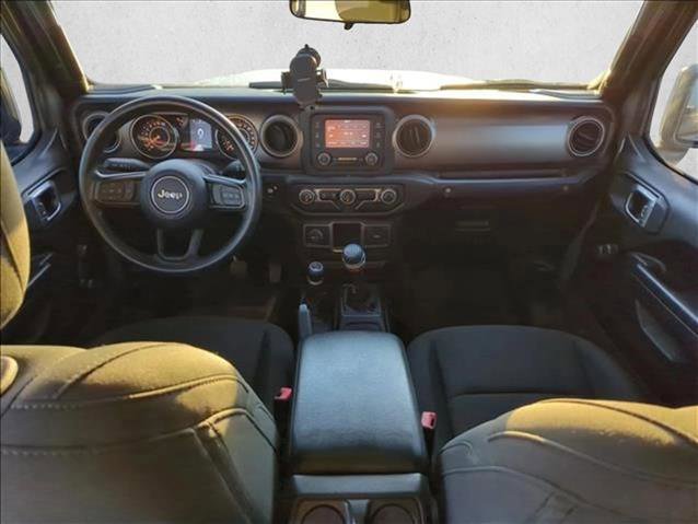 Used 2020 Jeep Gladiator Sport image 25