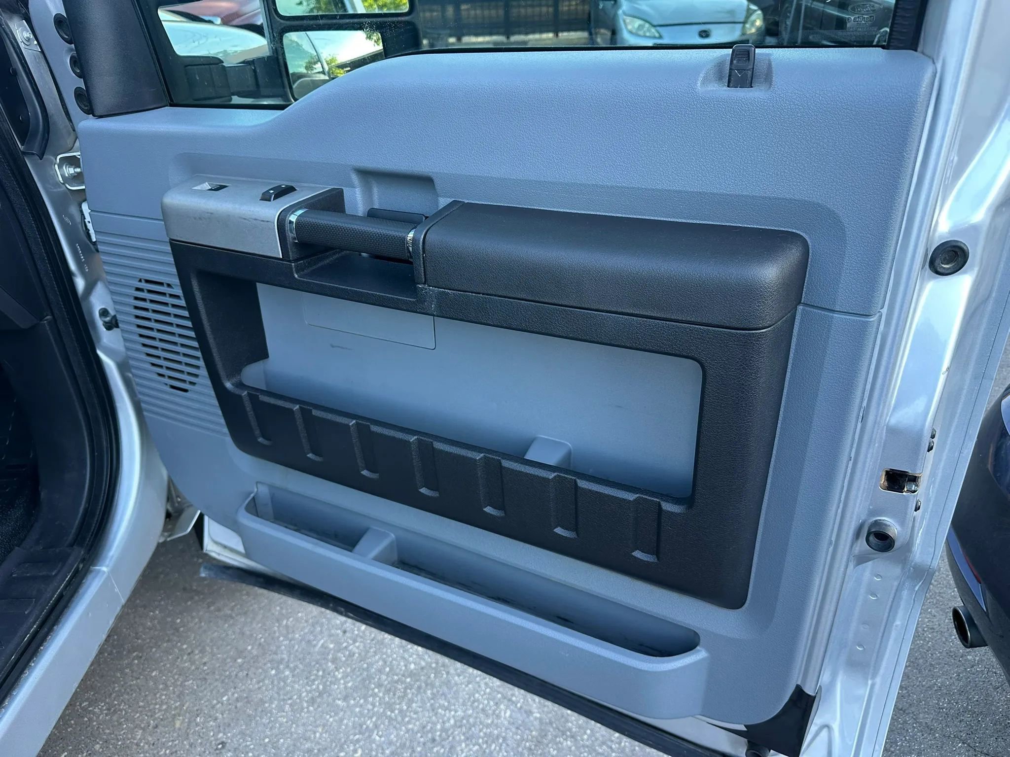 Used 2016 Ford F250 XLT w/ XLT Premium Package image 19