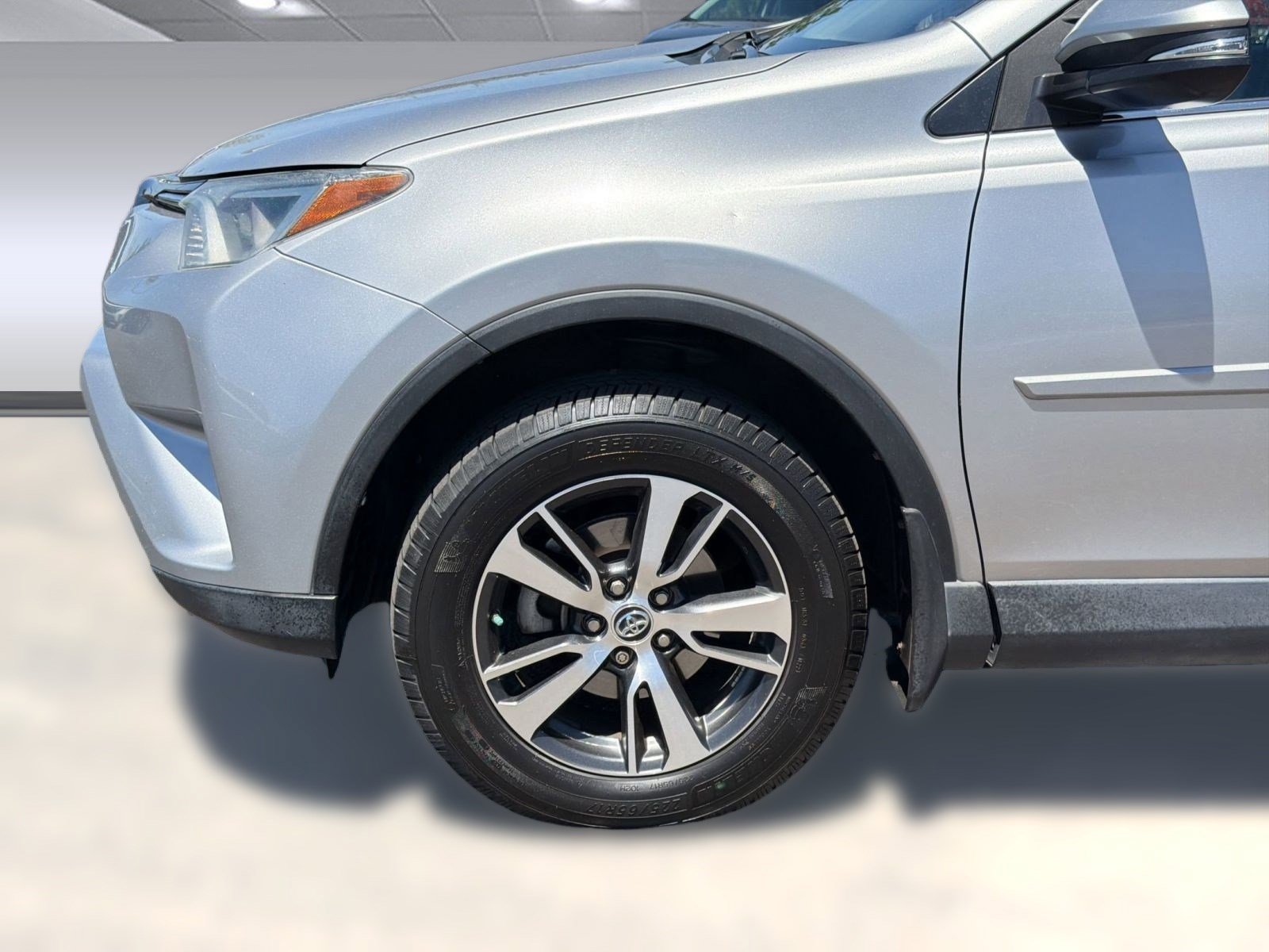 Used 2016 Toyota RAV4 XLE w/ Protection Package AWD/4WD image 12