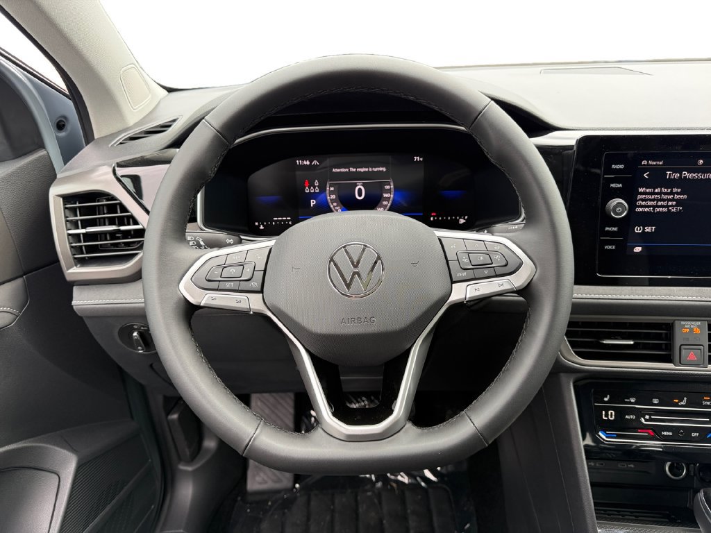 New 2027 Volkswagen Taos SE AWD/4WD image 12