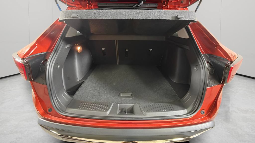 Certified 2024 Chevrolet Trax ACTIV w/ Sunroof Package FWD image 28