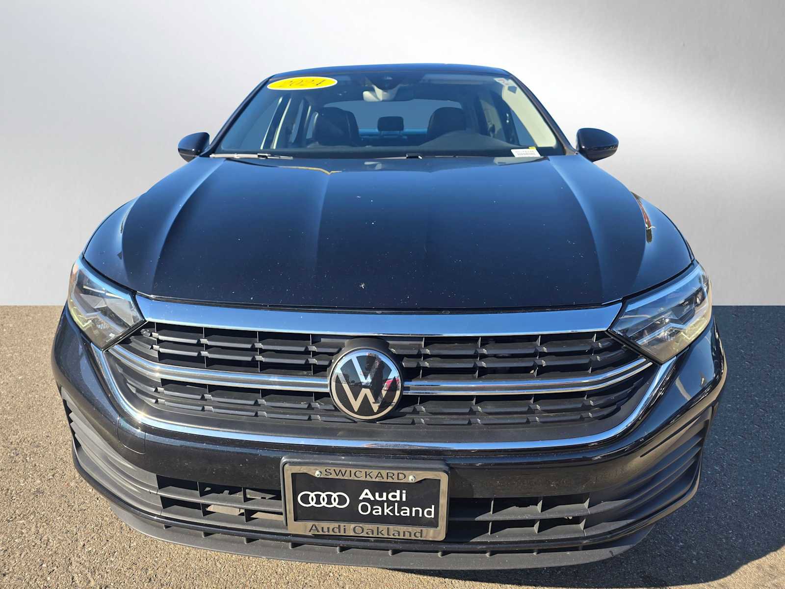 Used 2024 Volkswagen Jetta SE image 8