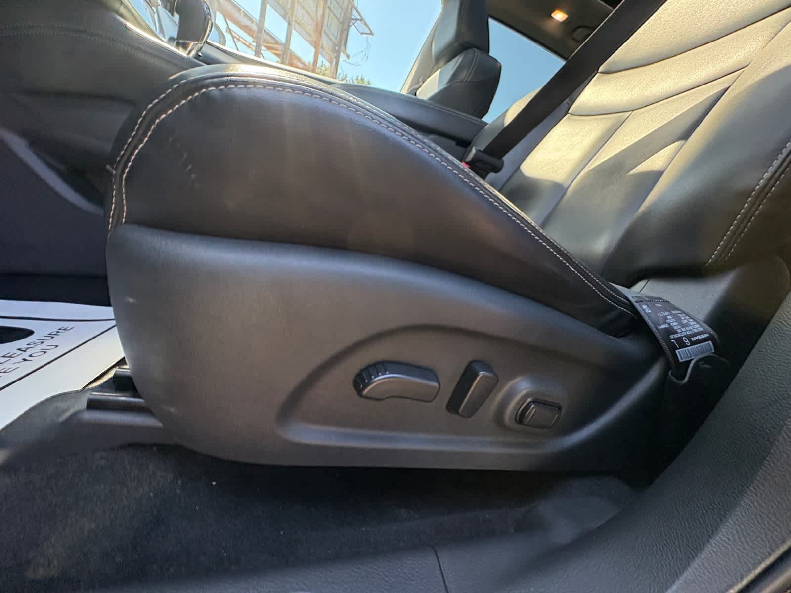 Used 2024 Nissan Murano SV AWD/4WD image 37