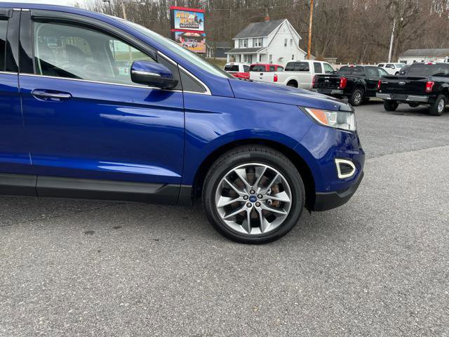 Used 2015 Ford Edge Titanium w/ Equipment Group 302A AWD/4WD image 10