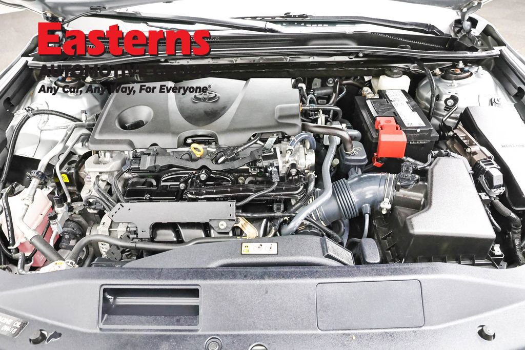 Used 2022 Toyota Camry SE FWD image 7