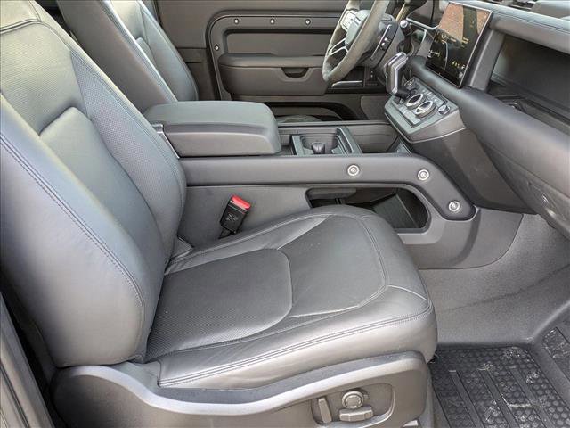 Certified 2023 Land Rover Defender 90 V8 image 22