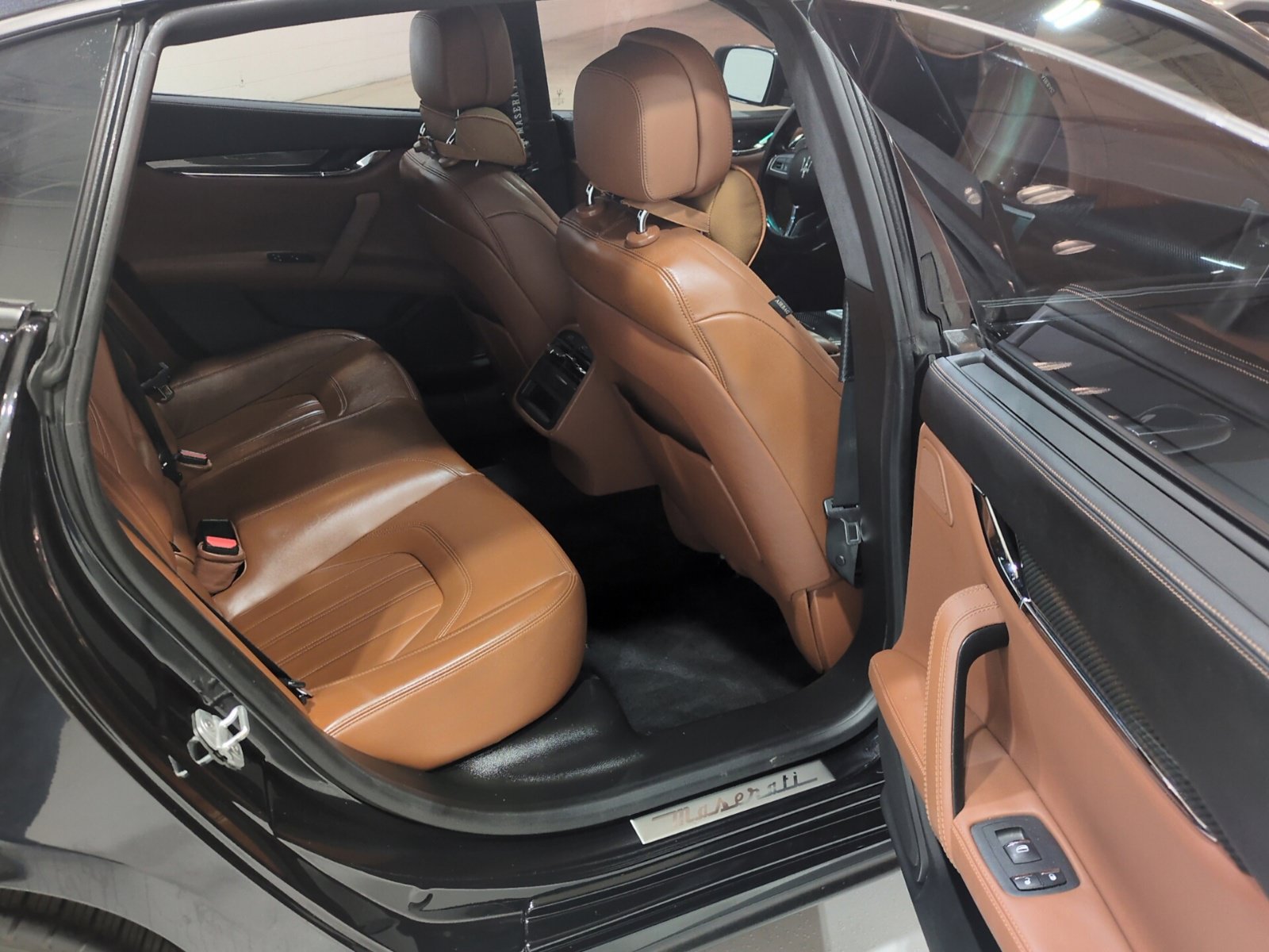 Used 2015 Maserati Quattroporte S Q4 AWD/4WD image 12
