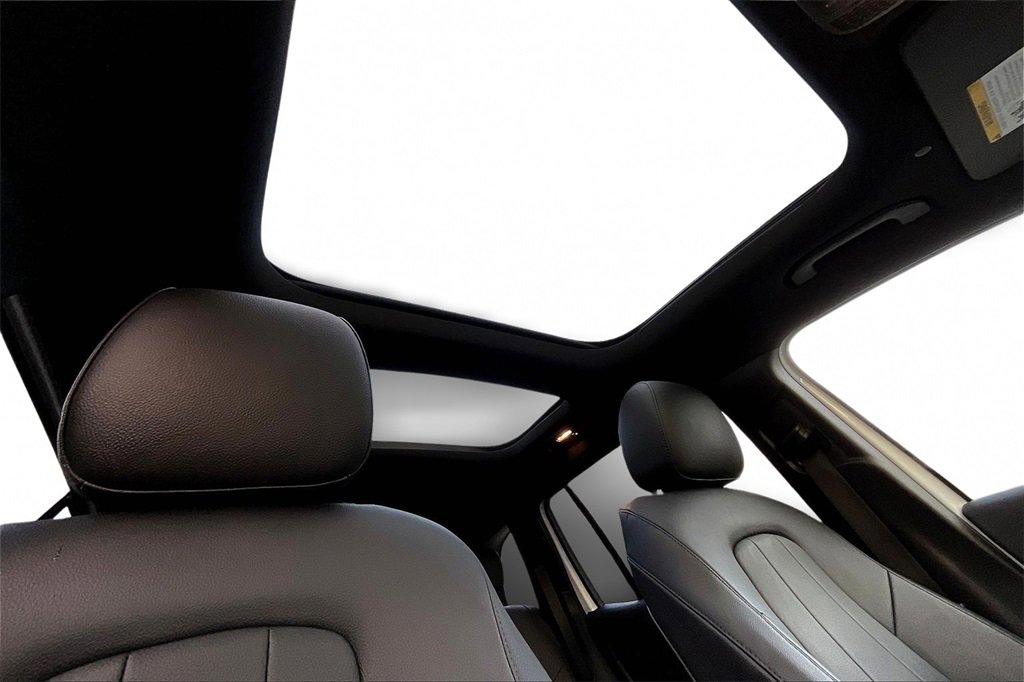 Used 2021 Mercedes-Benz GLB 250 GLB 250 image 26