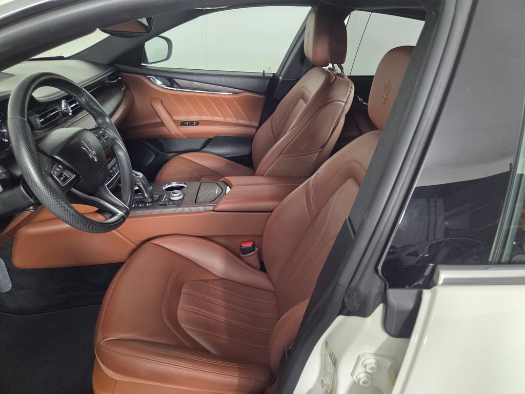 Used 2023 Maserati Quattroporte GT RWD image 9