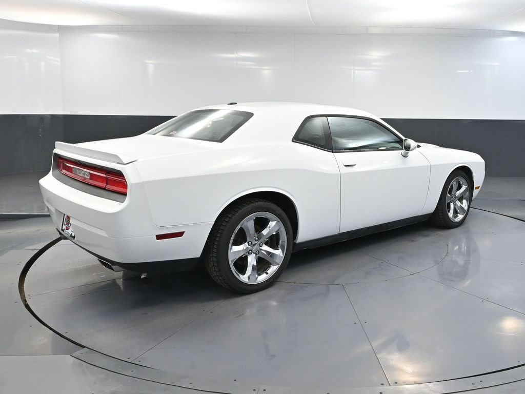 Used 2013 Dodge Challenger R/T image 5
