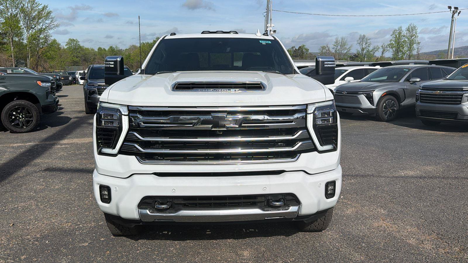 New 2026 Chevrolet Silverado 2500 High Country w/ High Country Premium Package AWD/4WD video 2