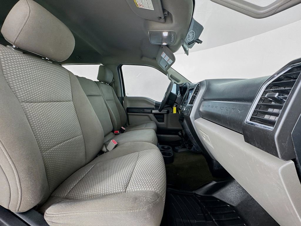 Used 2017 Ford F250 XLT AWD/4WD image 31