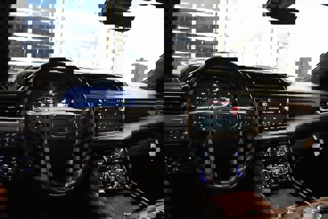 Used 2023 GMC Yukon Denali Ultimate image 25