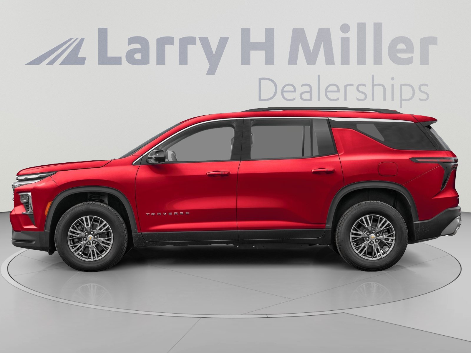 Used 2025 Chevrolet Traverse LT w/ Enhanced Driving Package AWD/4WD image 3