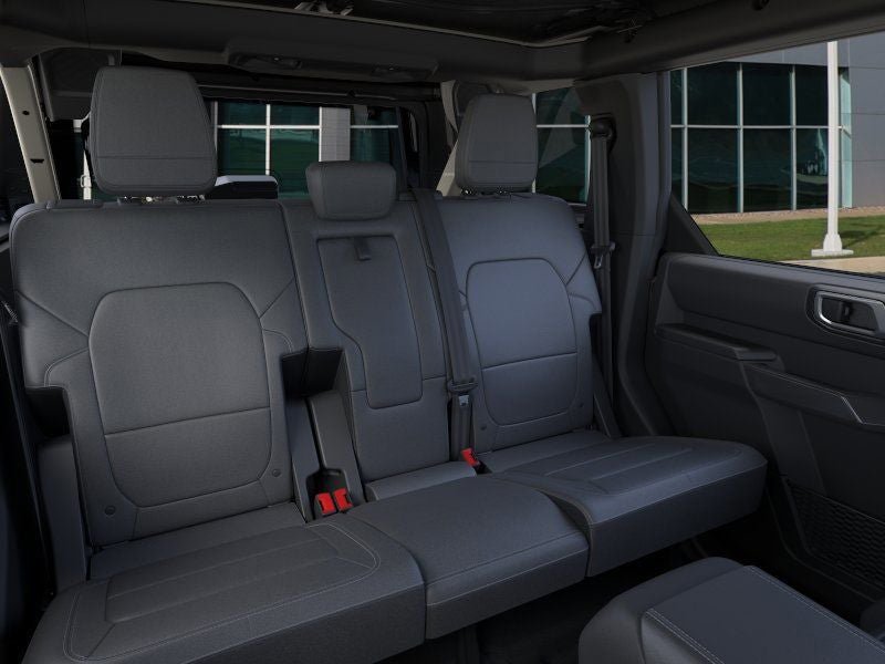 New 2025 Ford Bronco Outer Banks w/ Sasquatch Package AWD/4WD image 11