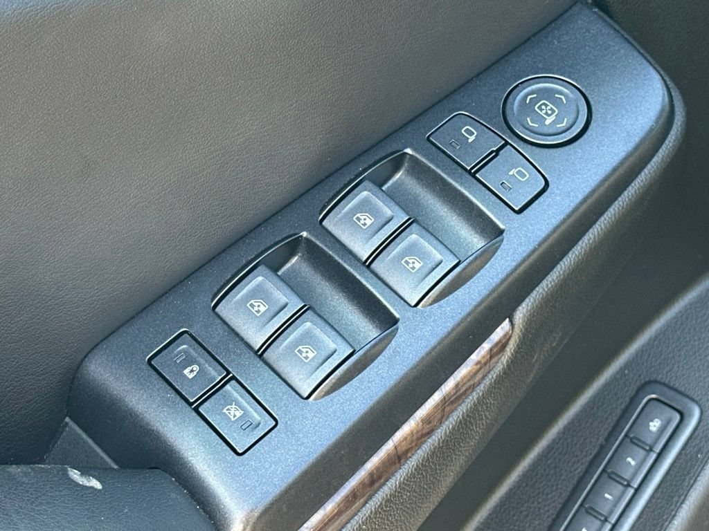Used 2019 Chevrolet Tahoe LT AWD/4WD image 17