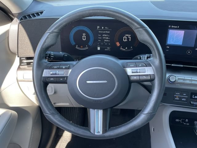 Used 2025 Hyundai Kona SEL AWD/4WD image 12