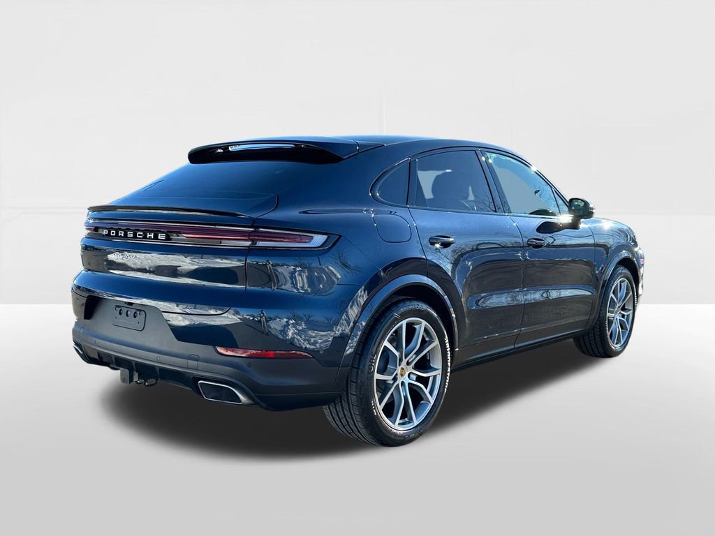 Used 2024 Porsche Cayenne Coupe image 4