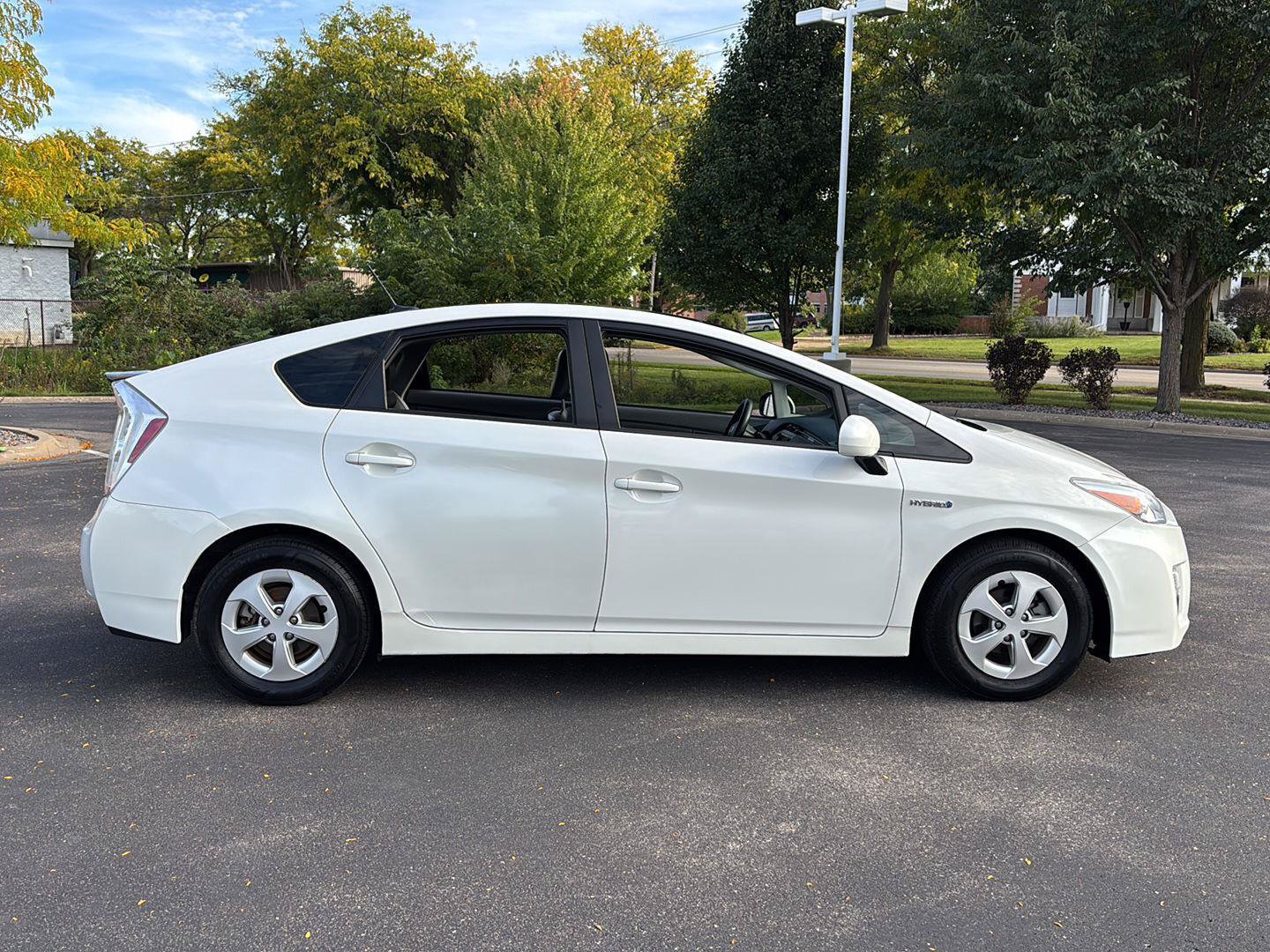 Used 2010 Toyota Prius Four w/ Solar Roof Pkg FWD image 8