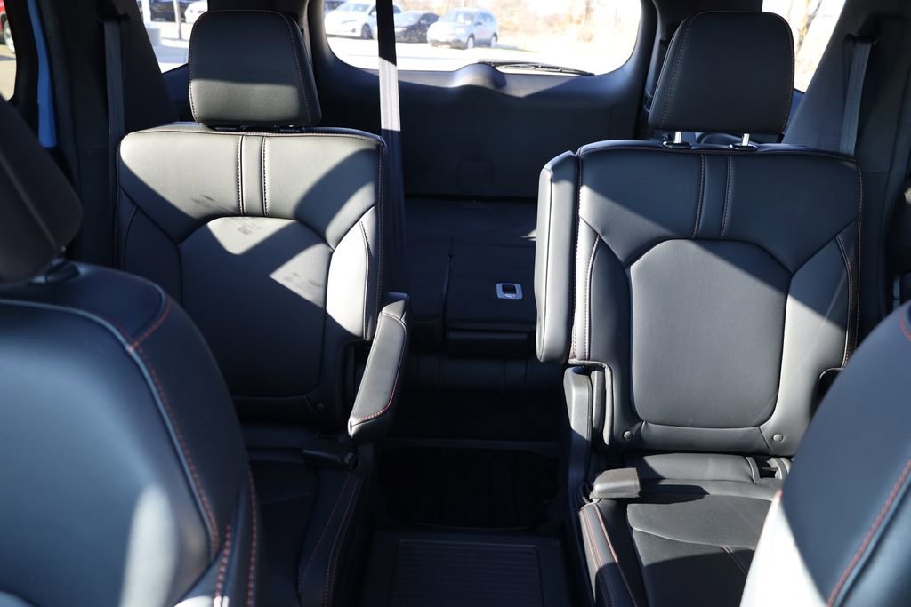 Used 2024 Honda Pilot TrailSport image 33