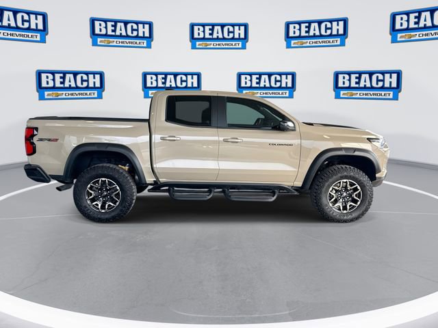 Used 2024 Chevrolet Colorado ZR2 w/ ZR2 Convenience Package III AWD/4WD image 8