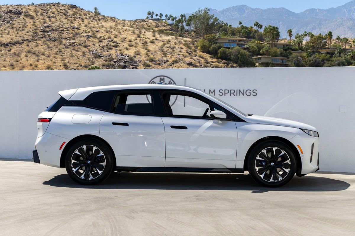 New 2026 BMW iX xDrive45 w/ M Sport Package image 6