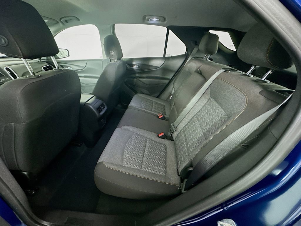 Used 2023 Chevrolet Equinox LT image 32