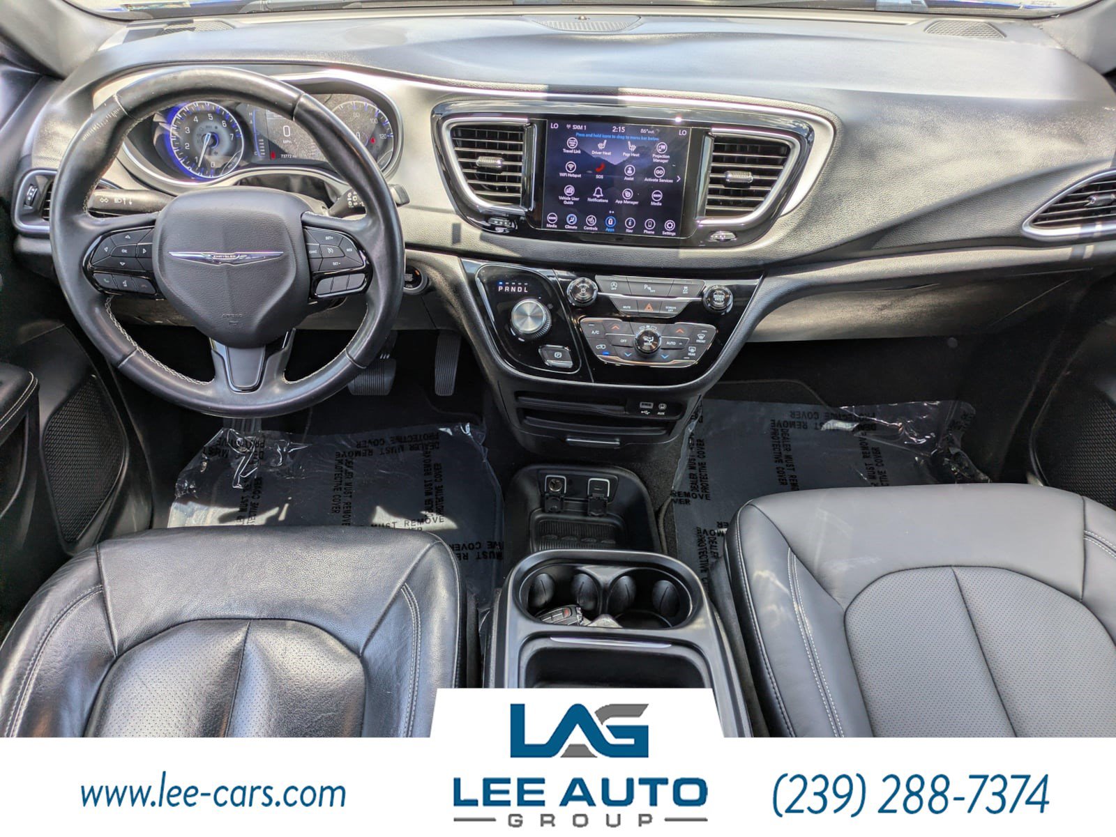 Used 2018 Chrysler Pacifica Touring-L w/ Premium Audio Group FWD image 13