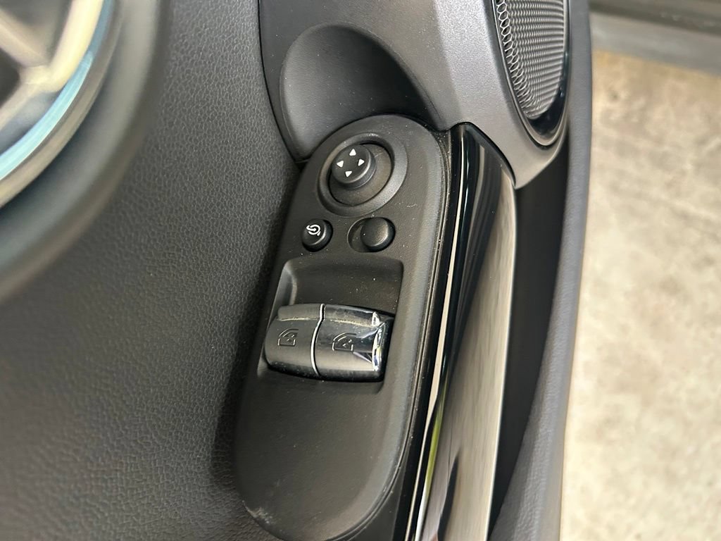 Used 2023 MINI Cooper S FWD image 36