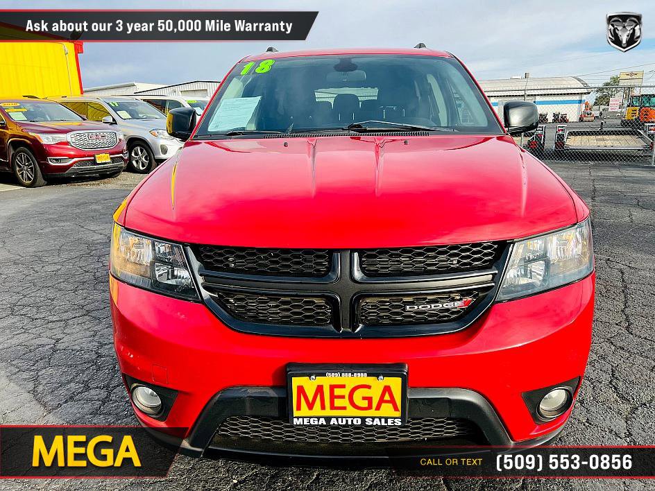 Used 2018 Dodge Journey SXT w/ Blacktop Package image 3