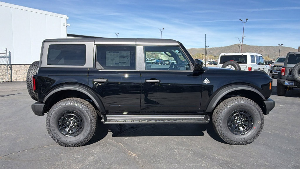 New 2026 Ford Bronco Outer Banks image 2