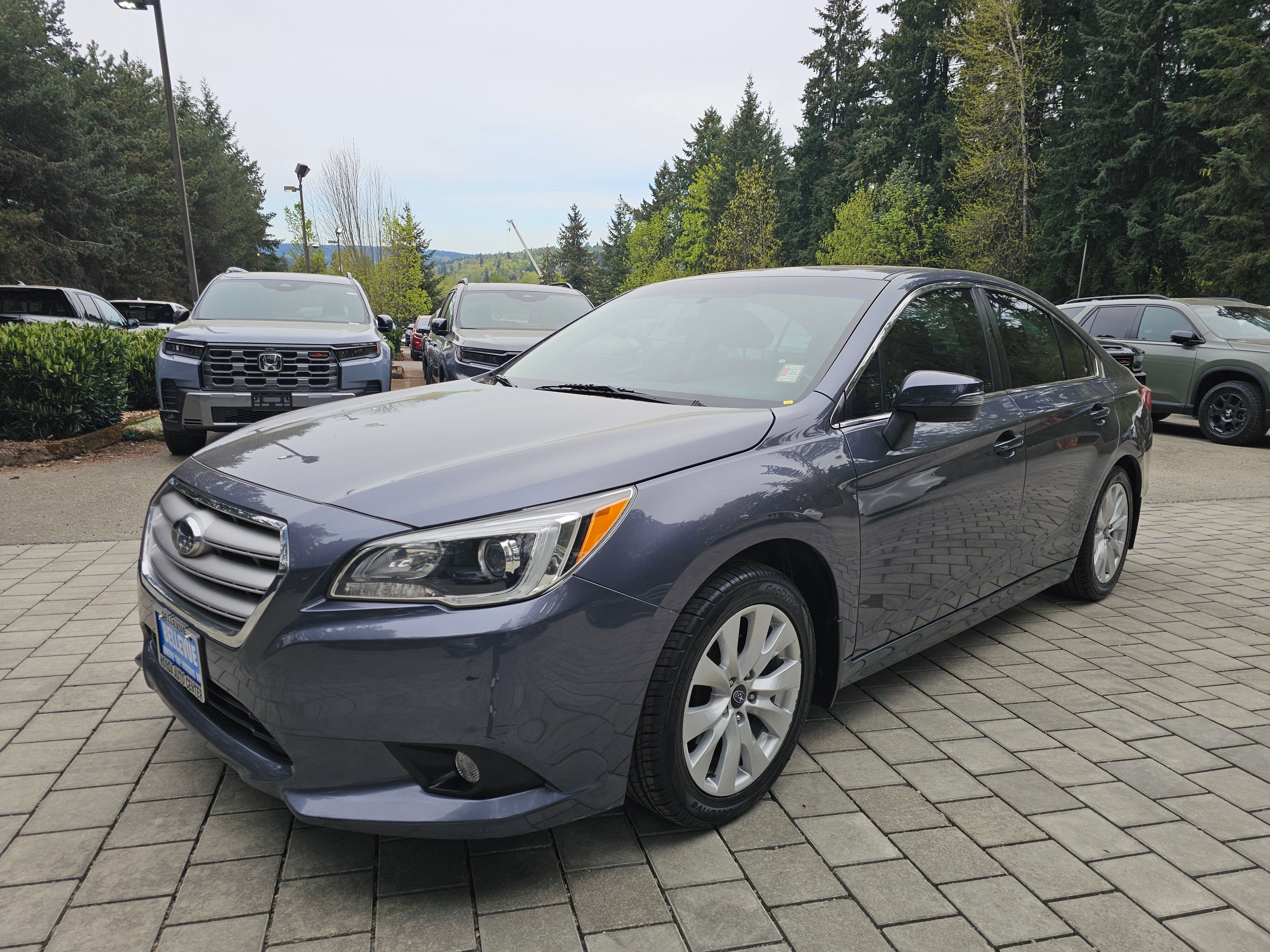 Used 2016 Subaru Legacy 2.5i Premium AWD/4WD image 3