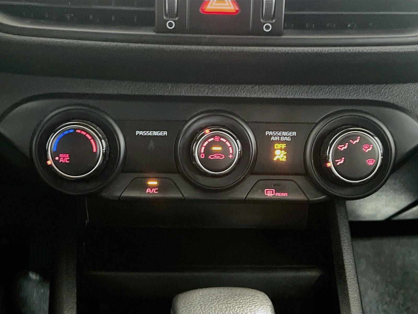 Used 2022 Kia Forte LXS FWD image 11