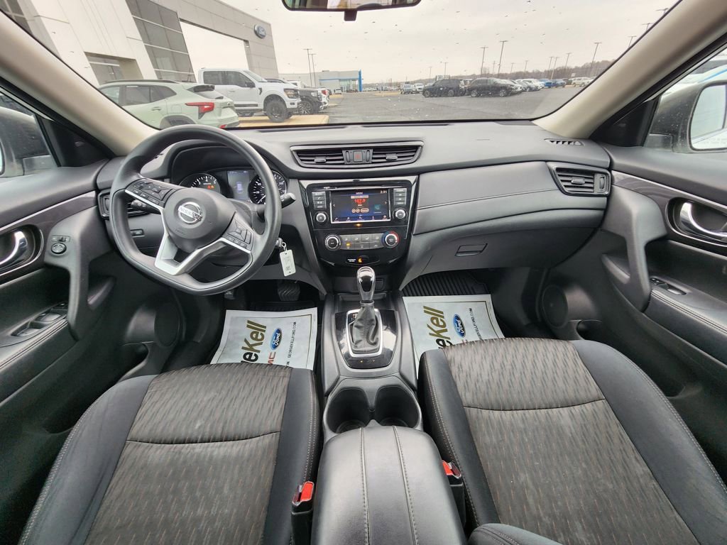 Used 2018 Nissan Rogue S image 13