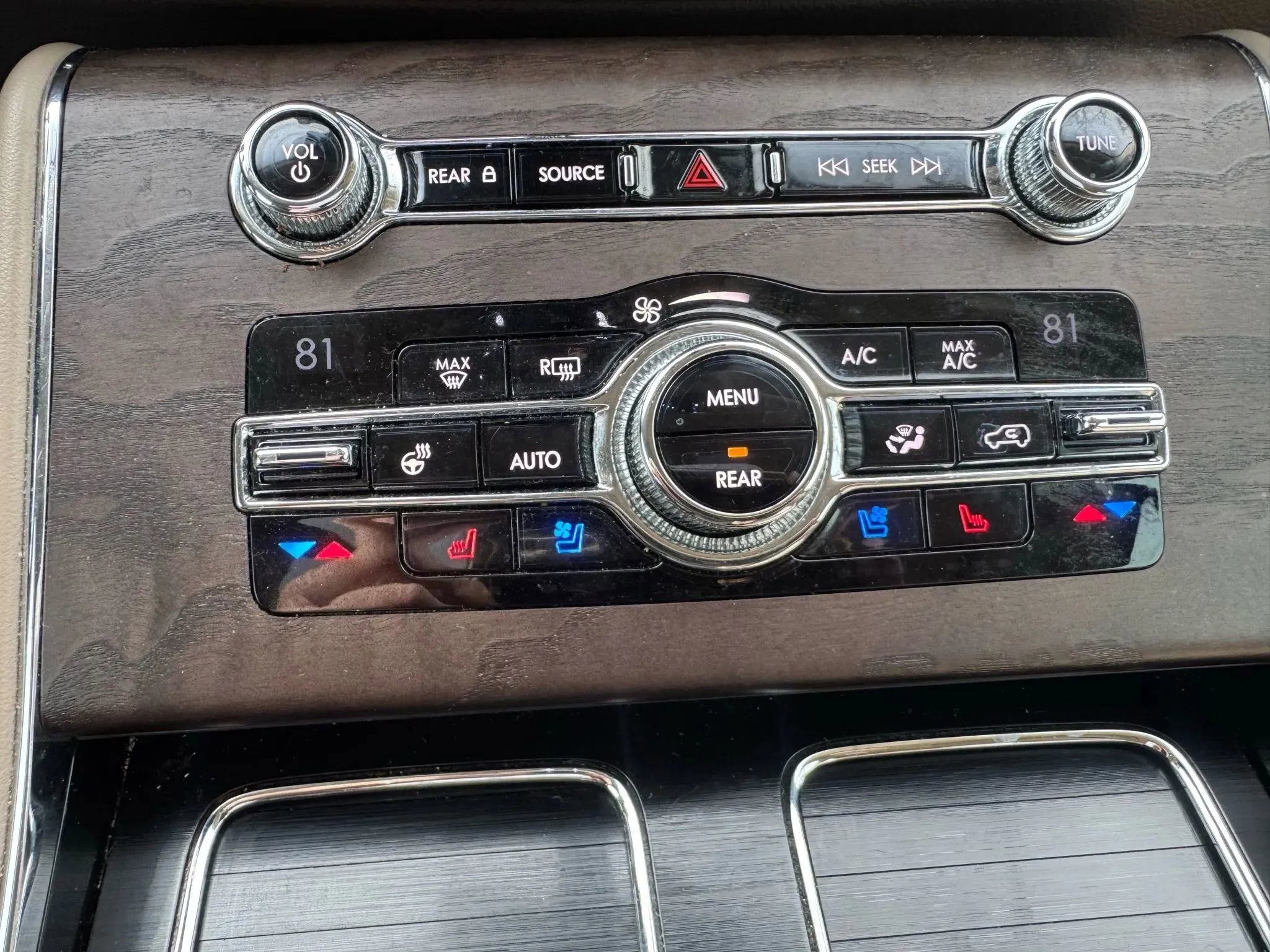 Used 2020 Lincoln Aviator Reserve w/ Equipment Group 201A image 20