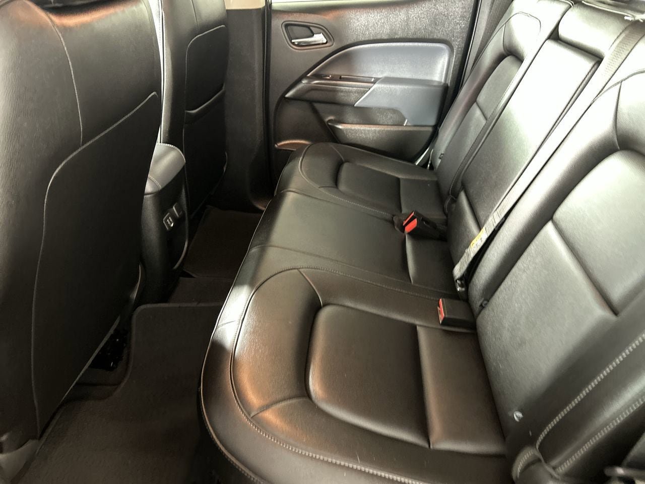 Used 2019 Chevrolet Colorado Z71 AWD/4WD image 23