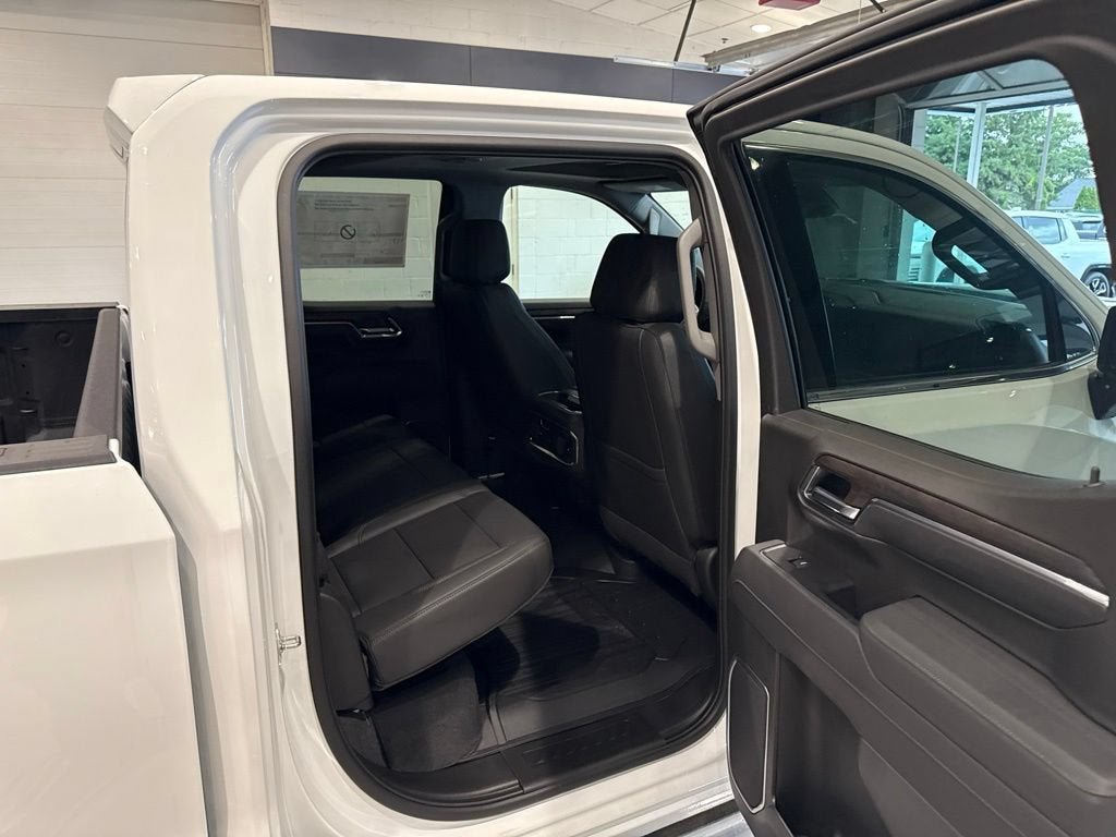 New 2026 GMC Sierra 1500 SLT w/ SLT Premium Plus Package AWD/4WD image 15