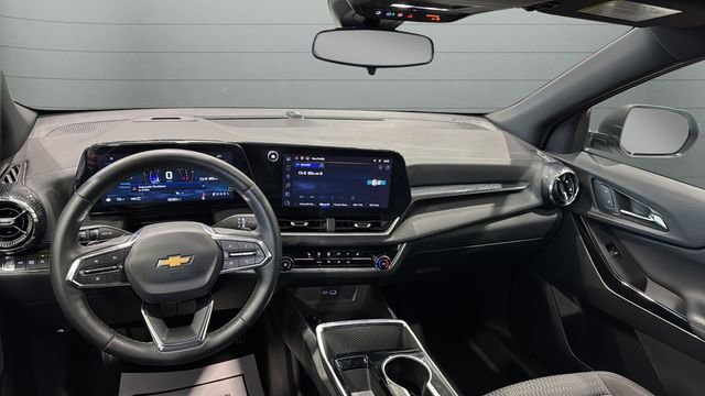 Used 2025 Chevrolet Equinox LT image 25