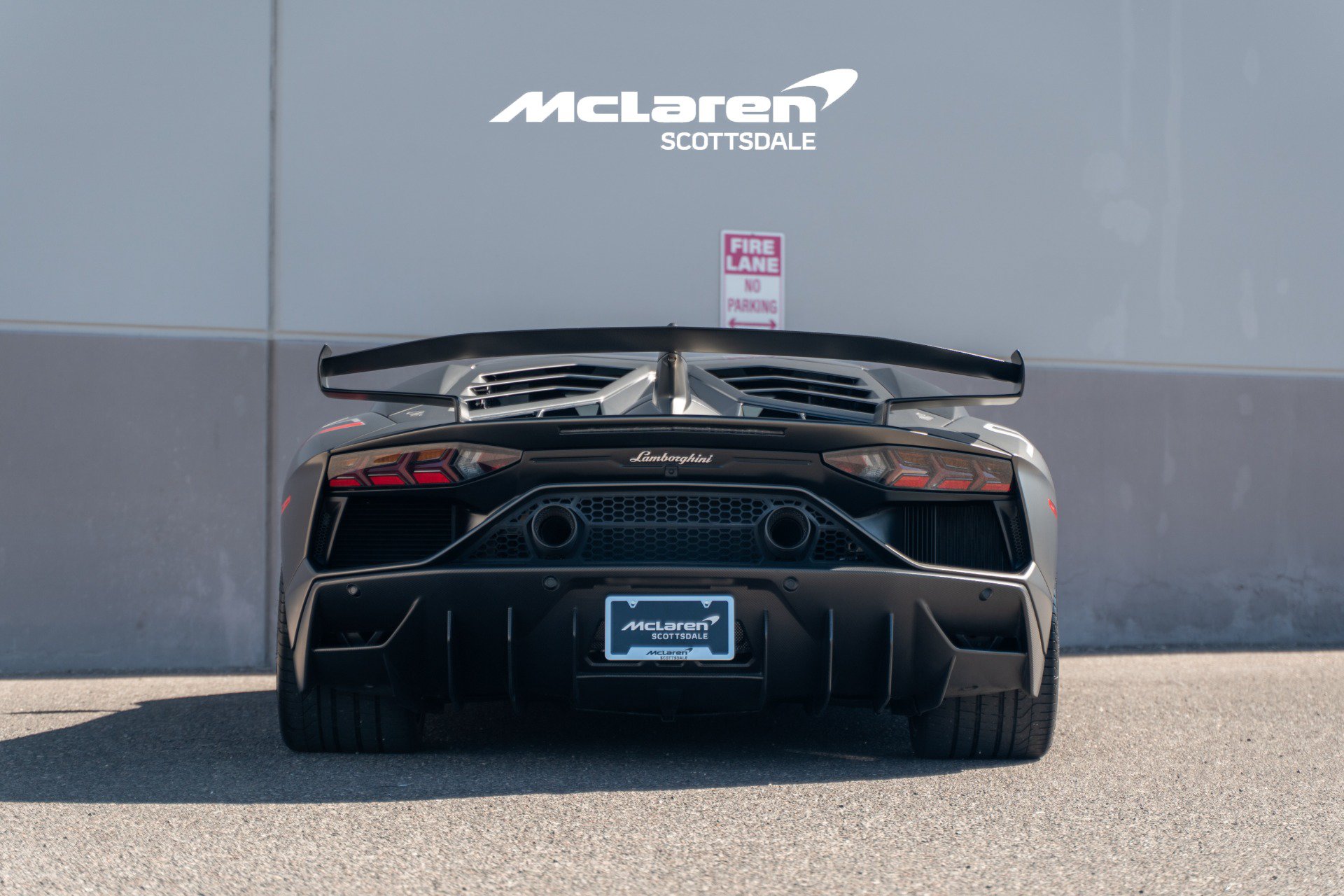 Used 2020 Lamborghini Aventador SVJ AWD/4WD image 6