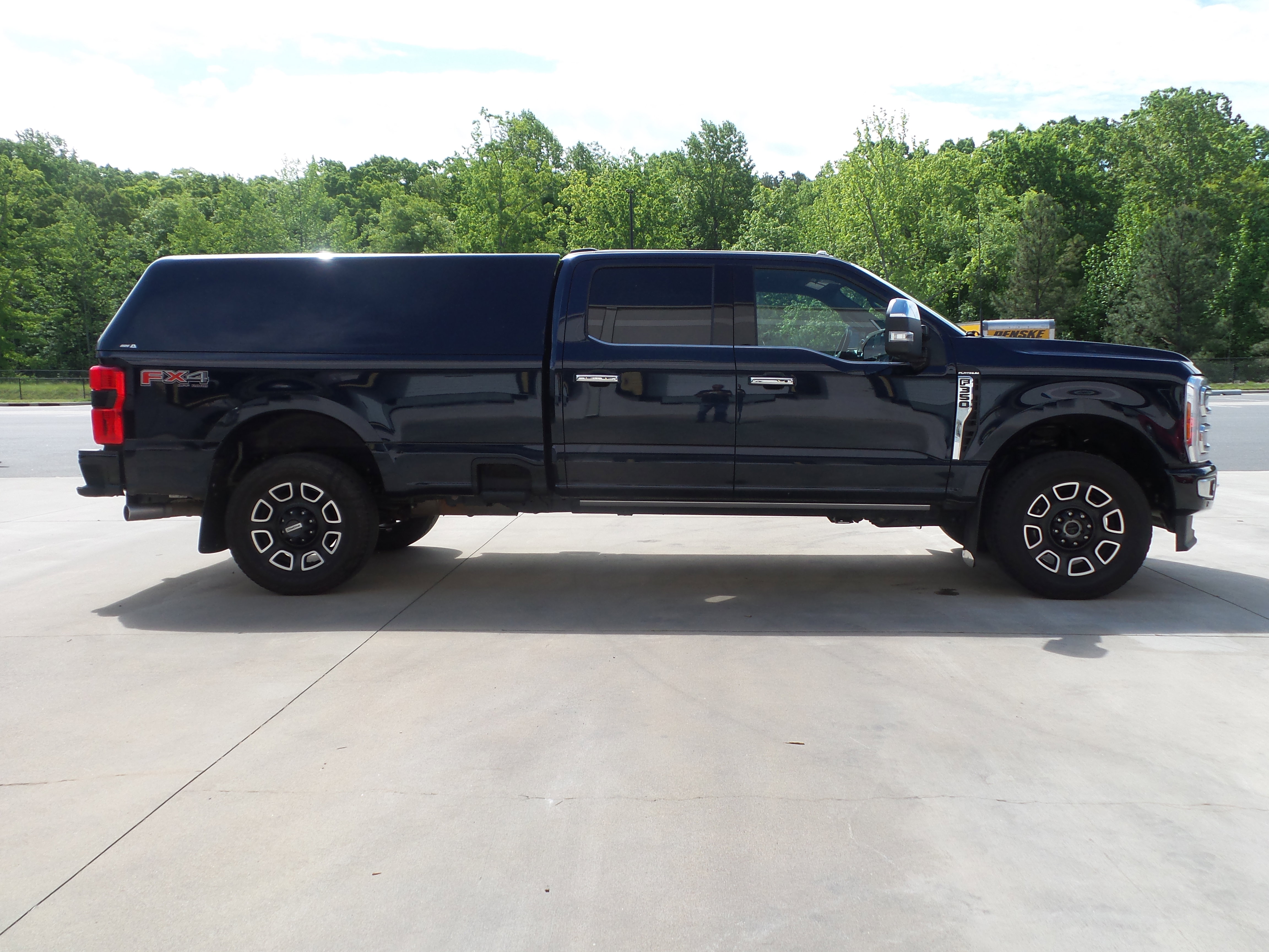 Used 2024 Ford F350 Platinum w/ FX4 Off-Road Package image 11