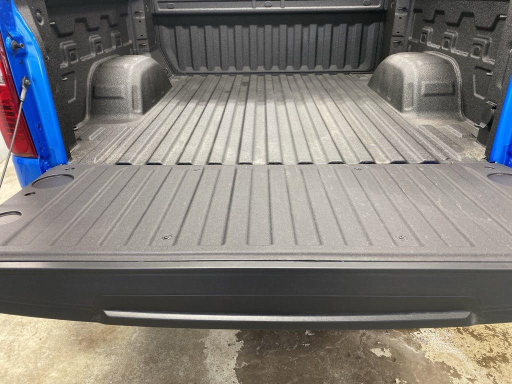New 2026 Chevrolet Silverado 1500 Custom w/ Turbomax Blackout Package AWD/4WD image 7