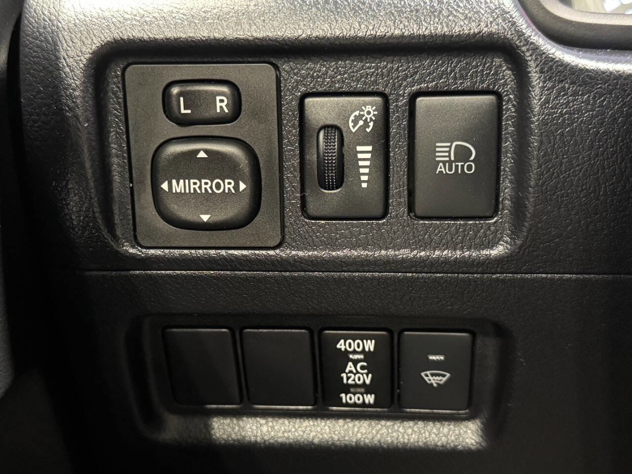Used 2024 Toyota 4Runner TRD Off-Road image 30