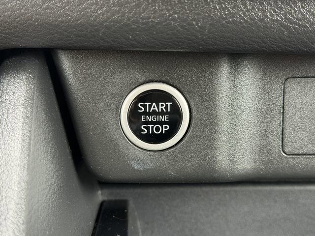 Used 2023 Nissan Rogue SV image 20