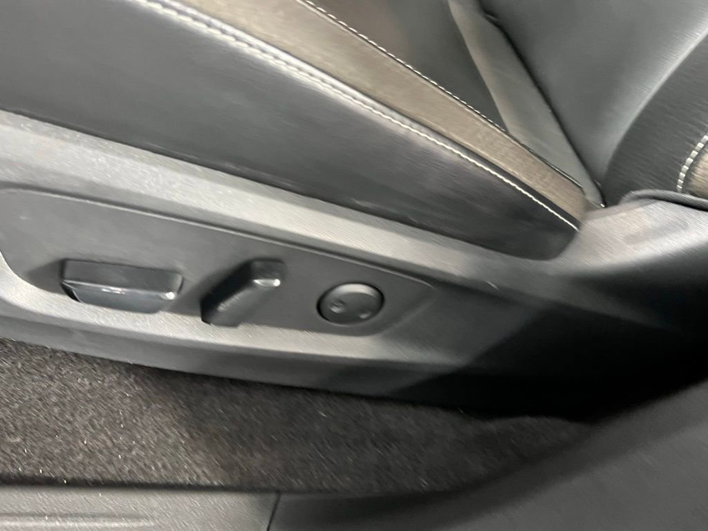 Used 2023 Nissan Pathfinder SL image 22