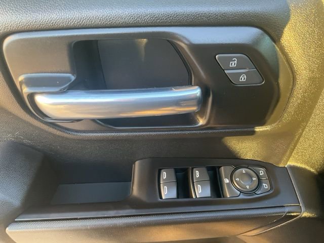 Used 2022 Chevrolet Silverado 1500 Custom w/ LPO, Dark Essentials Package image 5