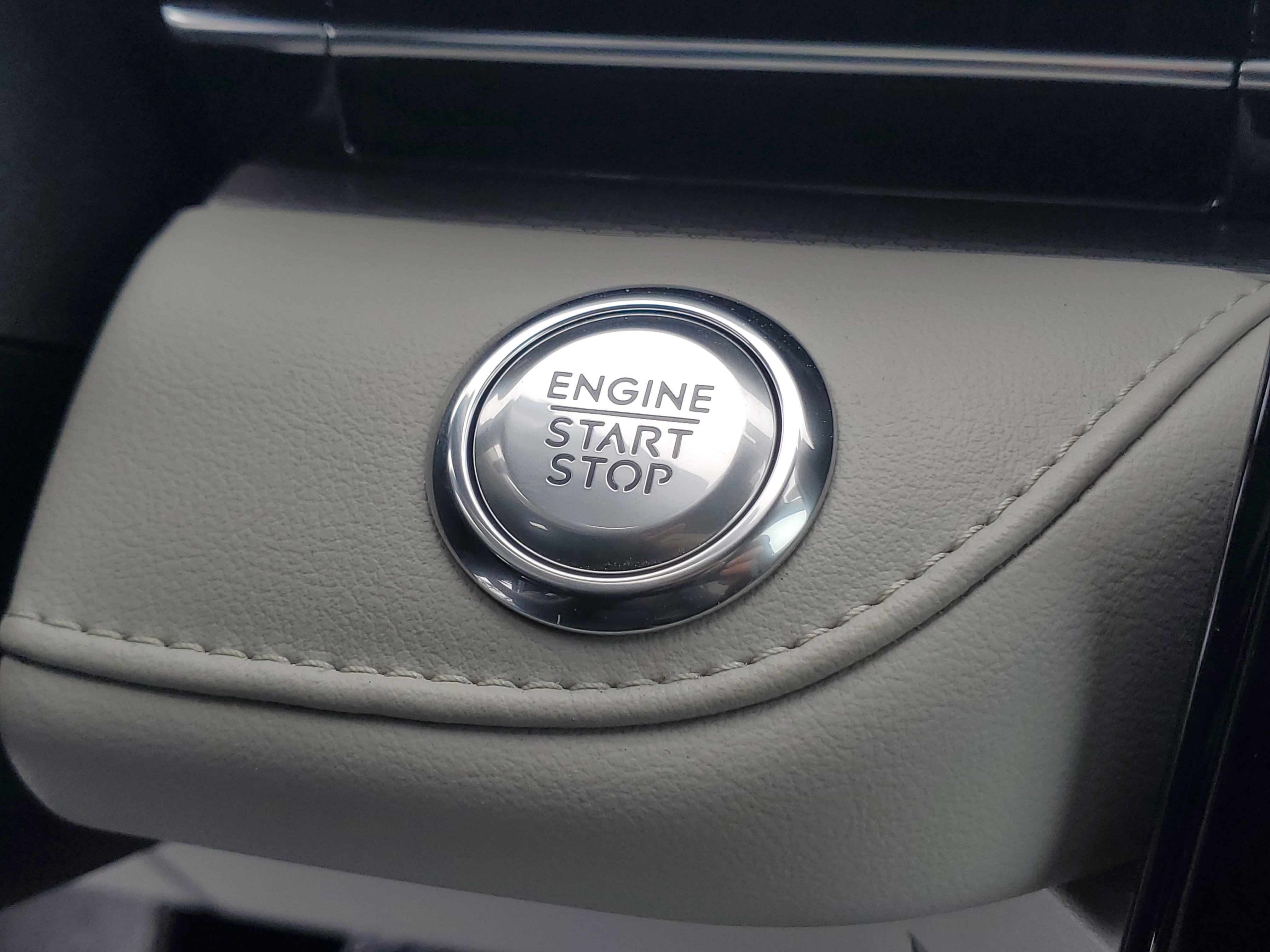 New 2026 Lincoln Nautilus Premier w/ Equipment Group 102A image 20