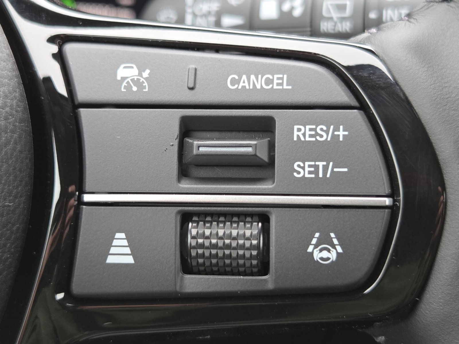 New 2026 Honda CR-V EX-L image 9