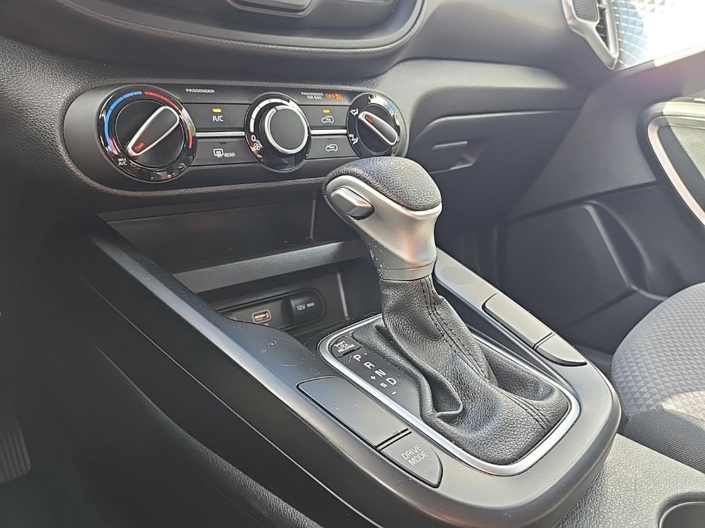 Certified 2024 Kia Soul LX w/ Option Group 015 FWD image 24