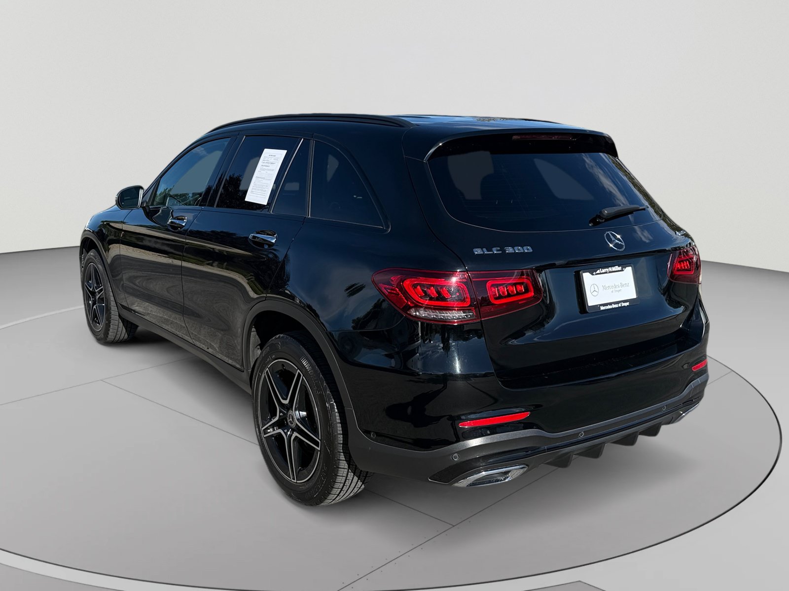 Certified 2022 Mercedes-Benz GLC 300 4MATIC image 3
